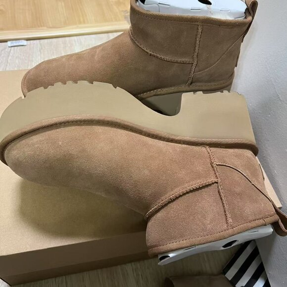 UGG Women's Classic Ultra Mini New Heights Boots - Picture 6 of 8